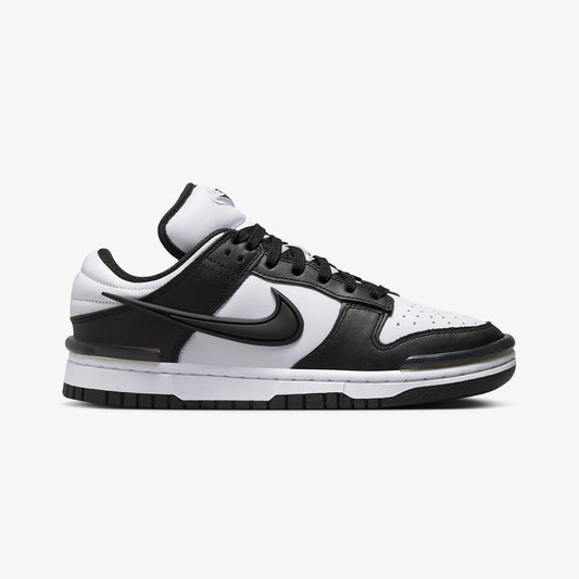 Nike | DUNK LOW TWIST  { BLACK/WHITE-BLACK