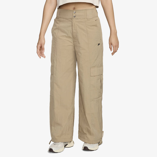 NIKE | SPORTSWEAR HIGH- WASTED WOVEN CARGO PANTS { KHAKI/BLACK