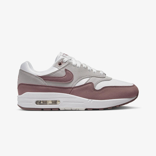 Nike | AIR MAX 1  { SUMMIT WHITE/SMOKEY MAUVE-LT IRON ORE
