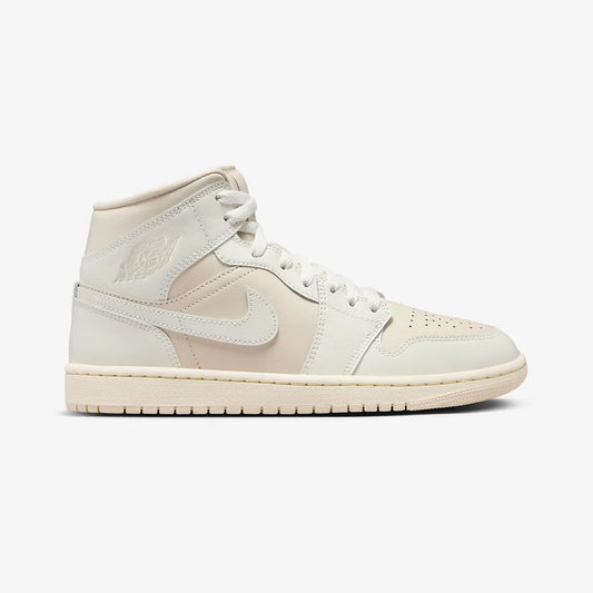 JORDAN | AIR JORDAN 1 MID { LEGEND LT BROWN/SAIL-MUSLIN