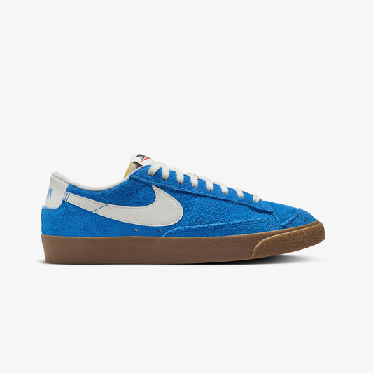 Nike | BLAZER LOW '77 VINTAGE { PHOTO BLUE/SAIL-GUM MED BROWN-BLACK