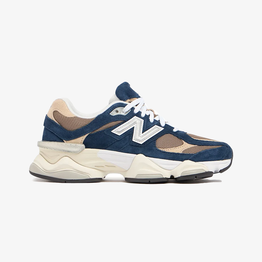 New Balance | 9060 { NAVY/CREAM