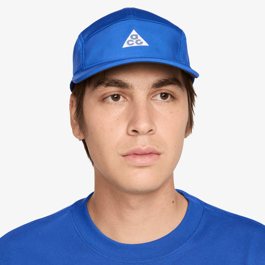 NIKE | ACG FLY CAP { GAME ROYAL/REFLECTIVE SILV