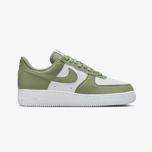 NIKE | AIR FORCE 1 '07 NEXT NATURE { WHITE/OIL GREEN-WHITE