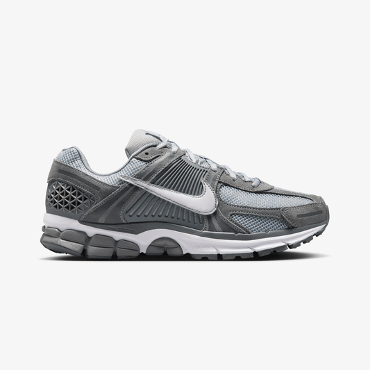 NIKE | ZOOM VOMERO 5 { COOL GREY/WHITE-WOLF GREY