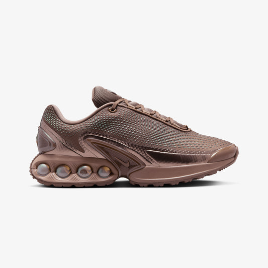Nike | AIR MAX DN  { MINK BROWN/IRONSTONE-TAUPE HAZE