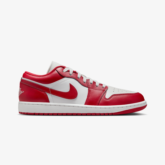 JORDAN | AIR JORDAN 1 LOW { SUMMIT WHITE/VARSITY RED-SUMMIT WHITE