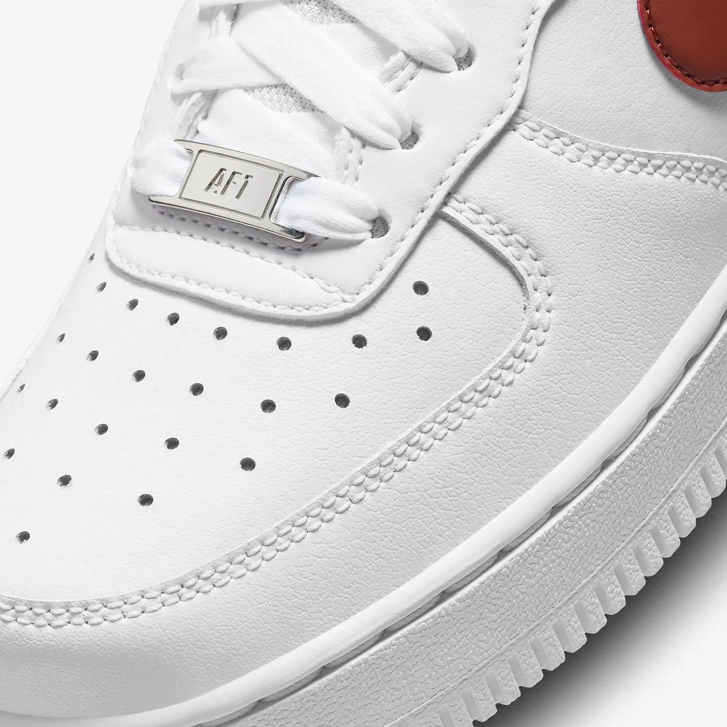 WMN'S AIR FORCE 1 "07 'WHITE/RUGGED ORANGE'