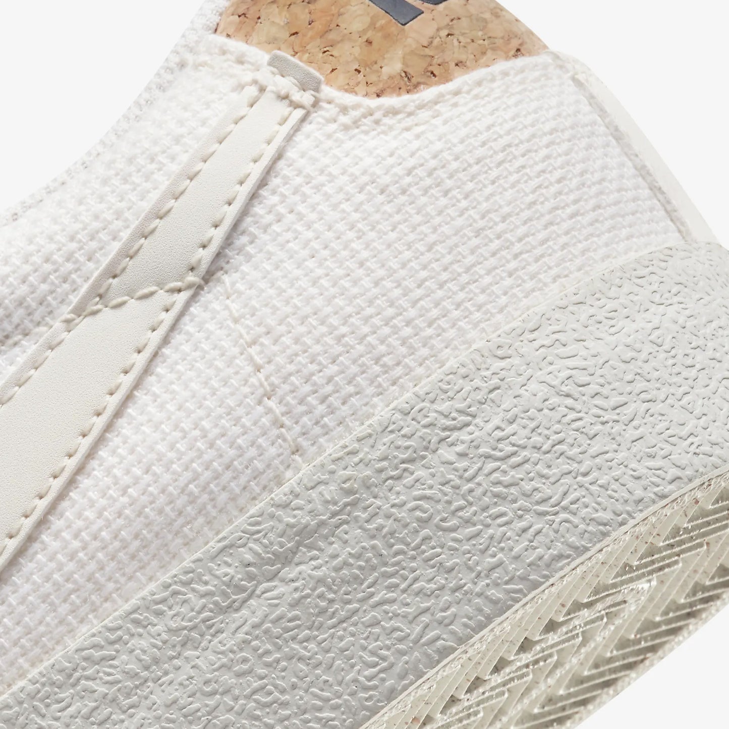 BLAZER LOW '77 PREMIUM 'LIGHT BONE/PHANTOM'