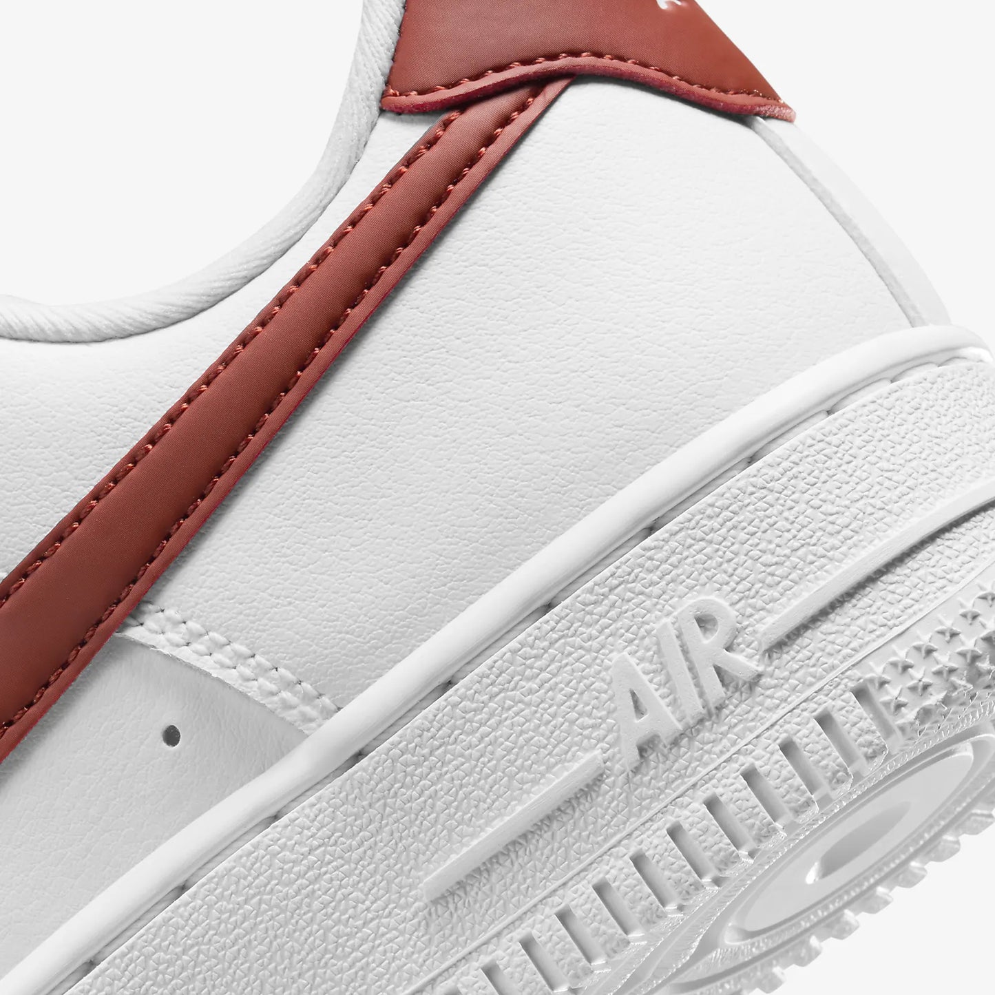 WMN'S AIR FORCE 1 "07 'WHITE/RUGGED ORANGE'