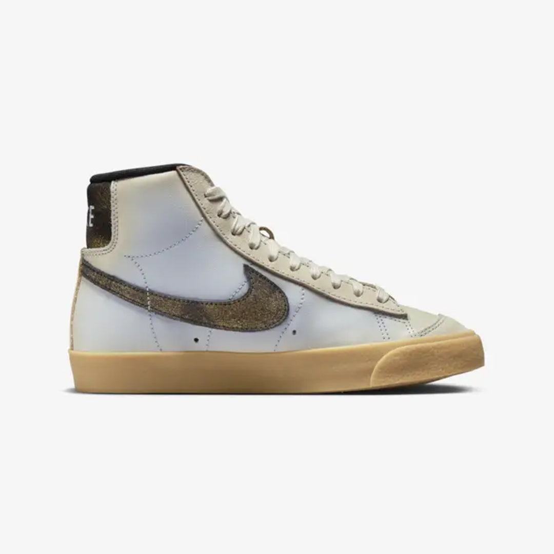Nike BLAZER MID '77 PREMIUM LT OREWOOD BRN/GUM YELLOW-TOPAZ GOLD