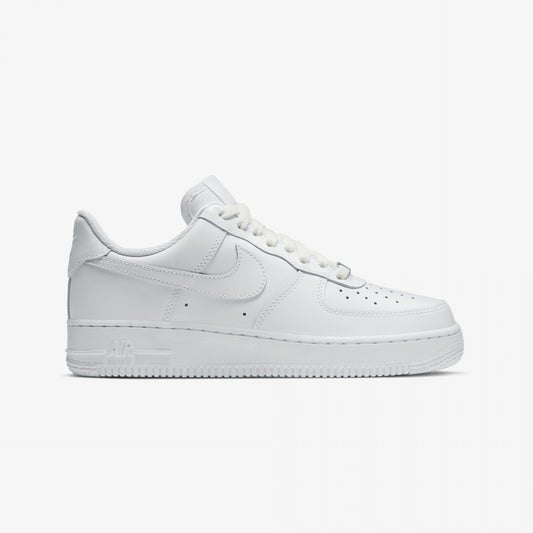 Nike | AIR FORCE 1 '07 { WHITE