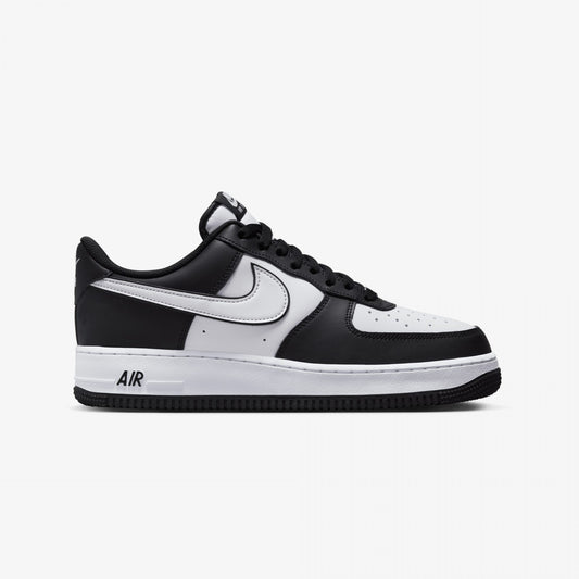 Nike | AIR FORCE 1 '07 { BLACK/WHITE