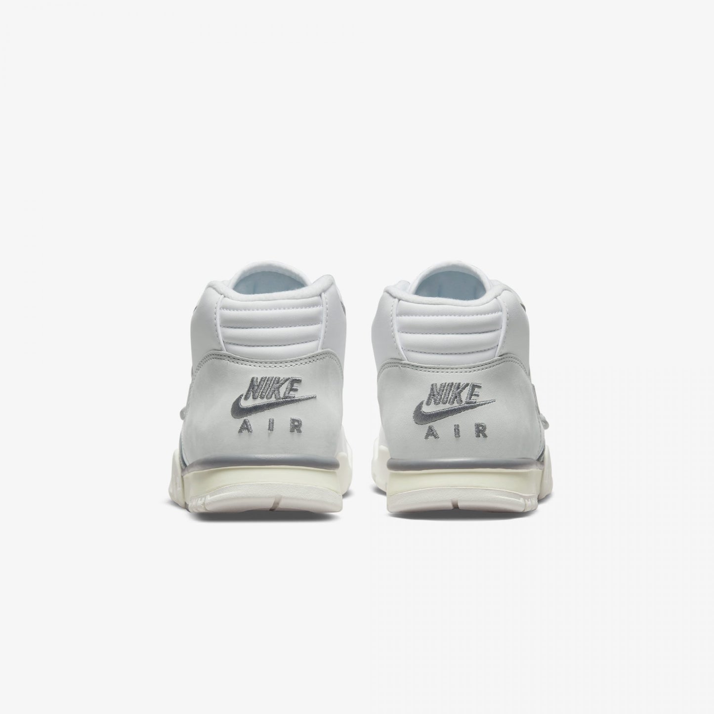 AIR TRAINER 1 ' PHOTON DUST/LIGHT SMOKE '
