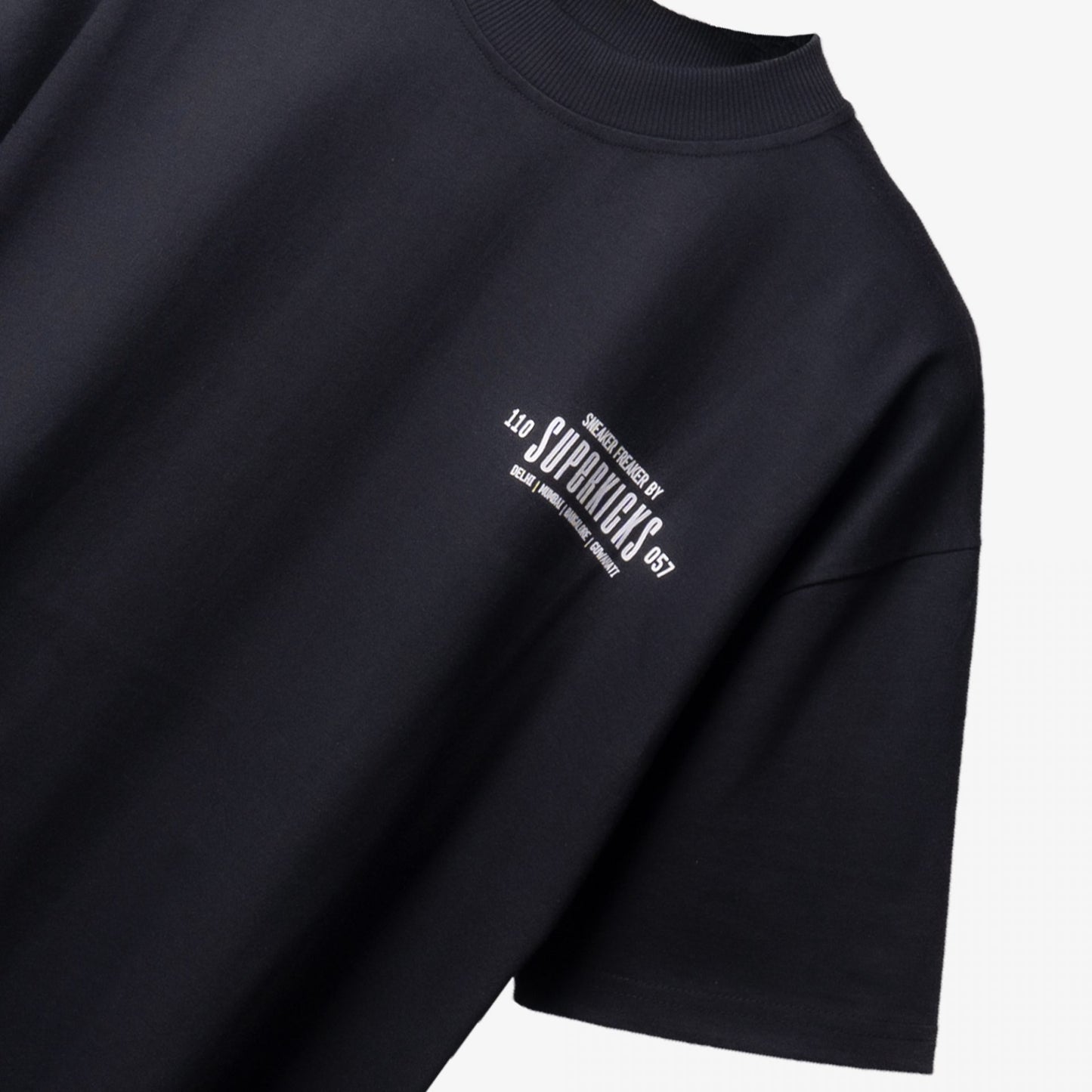 SNEAKER FREAKER POSTER TEE