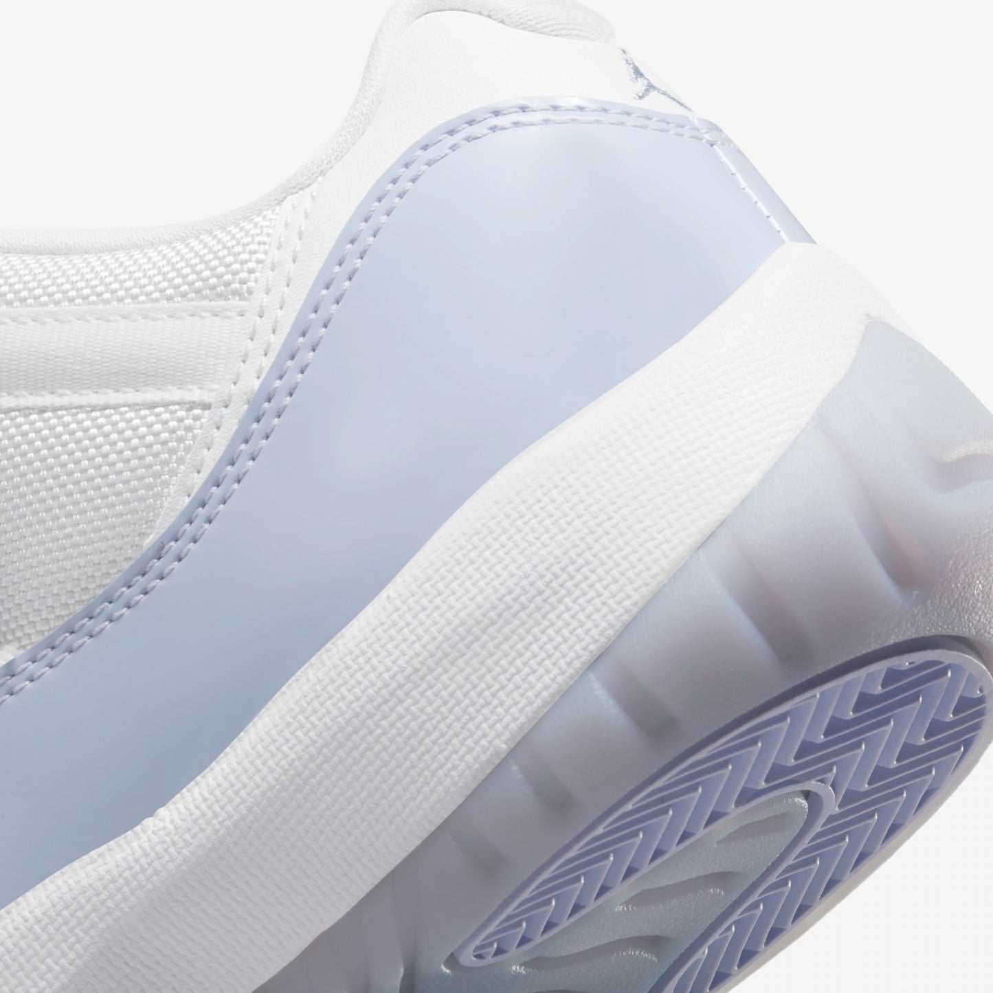 WMN'S AIR JORDAN 11 LOW ' PURE VIOLET '