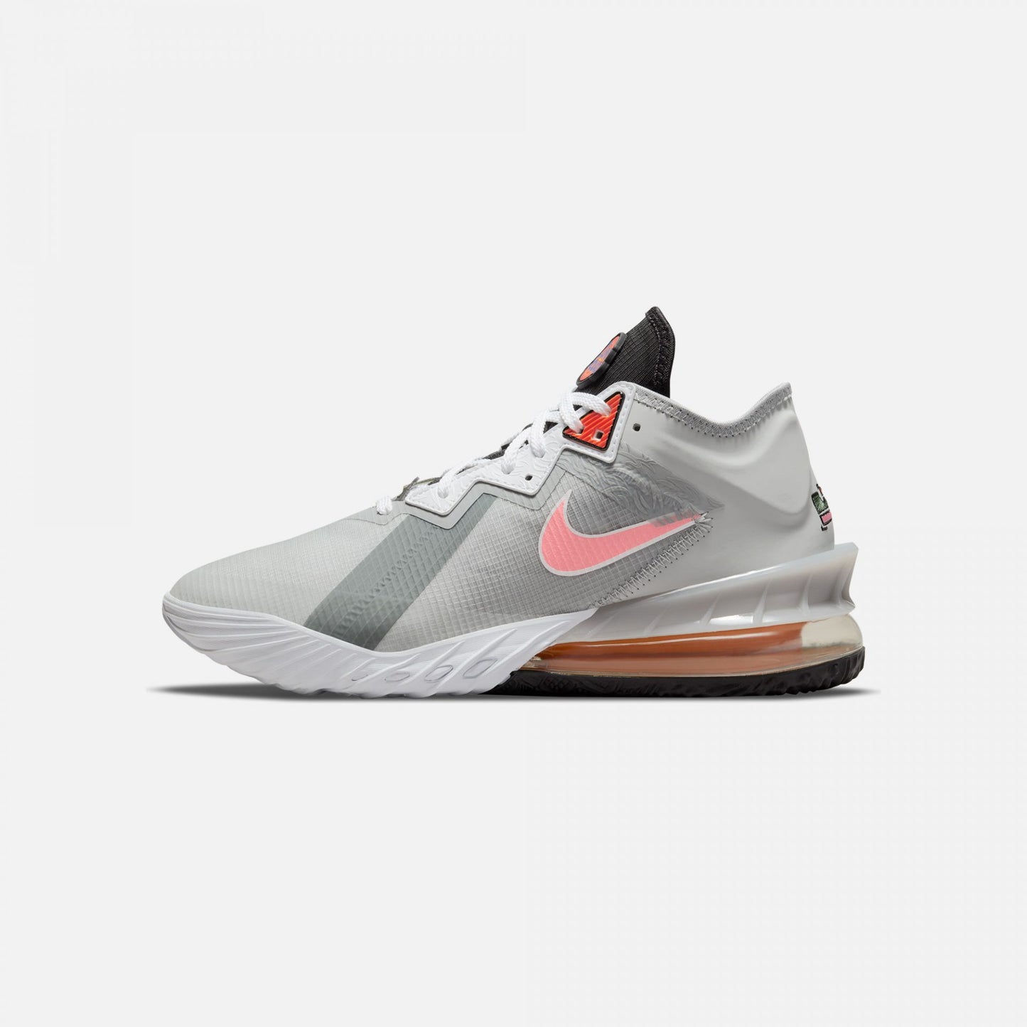 LEBRON 18 LOW ' BUGS X MARVIN '
