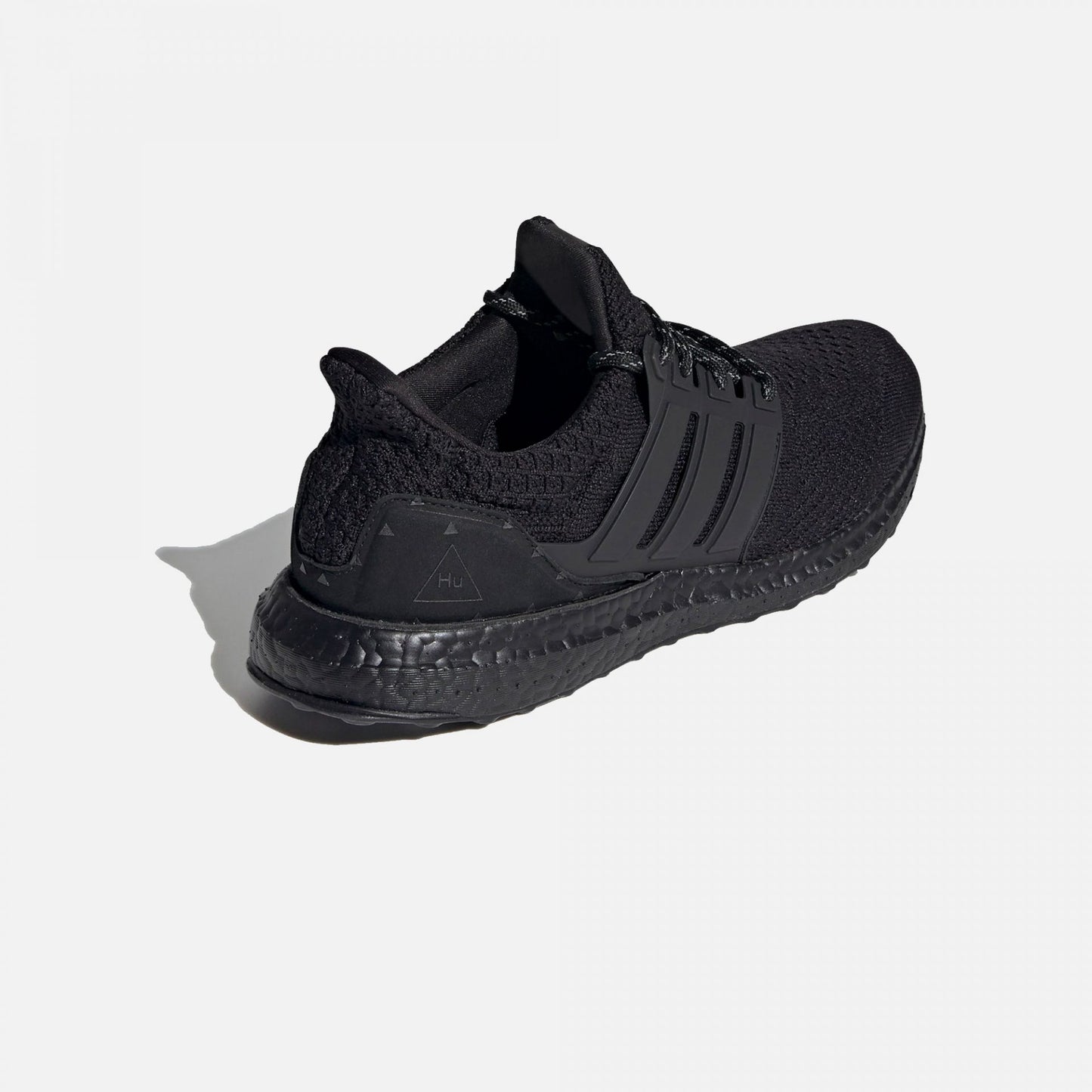 PHARRELL WILLIAMS ULTRABOOST DNA
