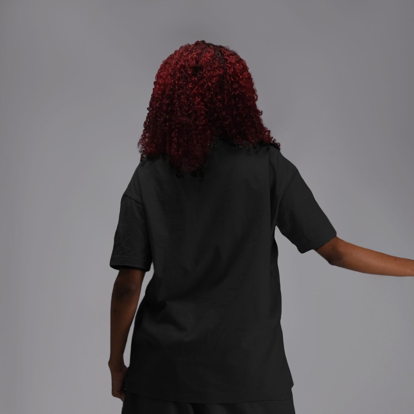 HALF SLEEVED TEE CARBON BLACK