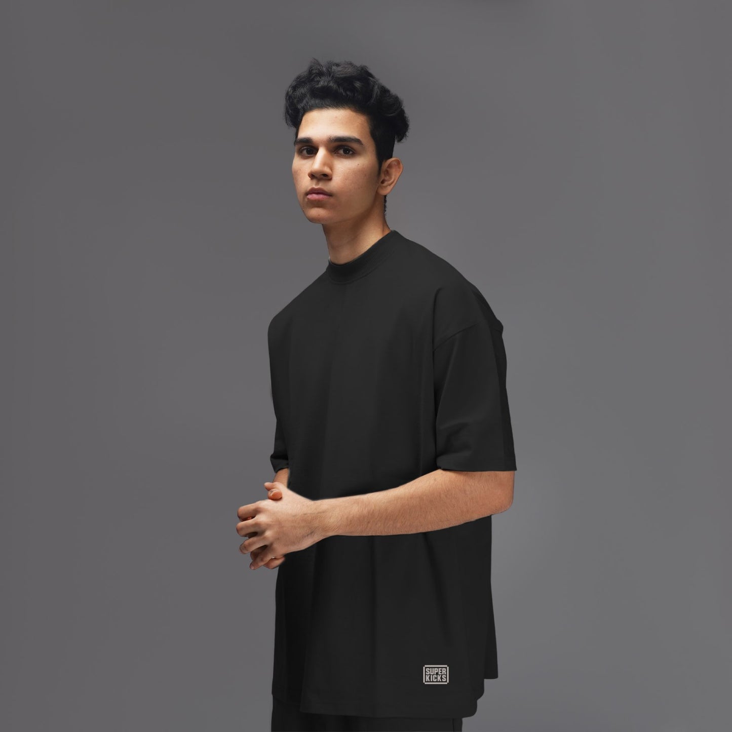 HALF SLEEVED TEE CARBON BLACK