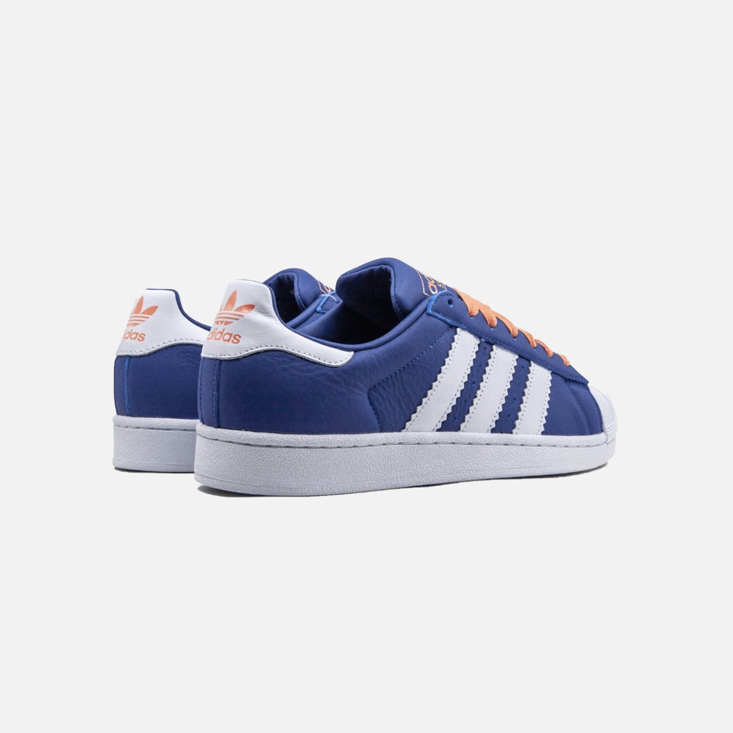SUPERSTAR
