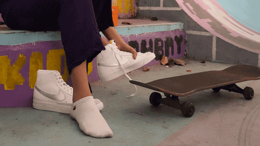 Gear Up for the Skate Park: Must-Have Men's Skate Shoes for Your Collection