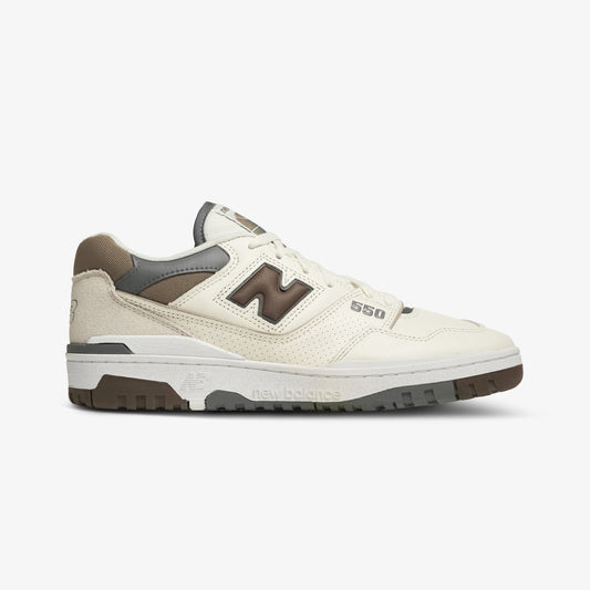 New Balance | BB550 { OFF WHITE/BROWN