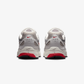 NIKE | P-6000 { COLLEGE GREY/FIRE RED-VAST GREY-PHANTOM