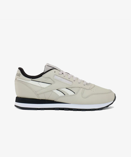 Reebok | CLASSIC LEATHER { BEIGE