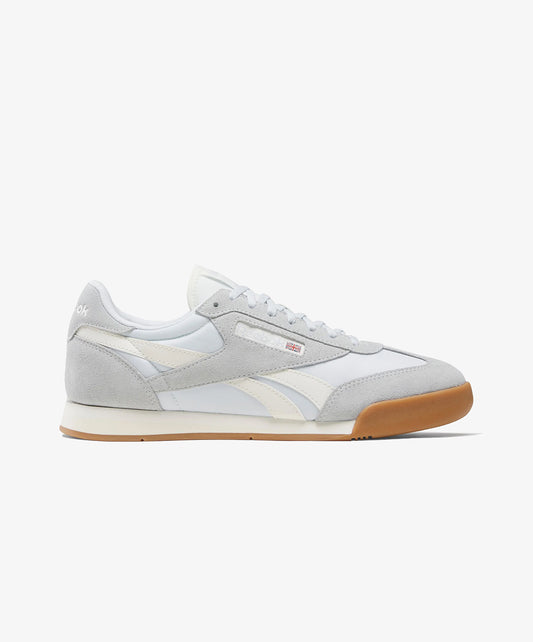 Reebok | CAMPIO XT { MOON/CHALK