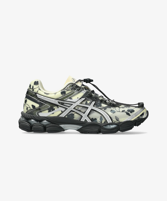 ASICS | X CECILIE BAHNSEN GEL-CUMULUS 16 SSCB { IVORY/BLACK