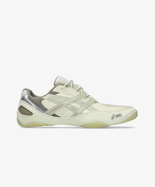 ASICS | HYPERSYNC { OYSTER WHITE/IVORY