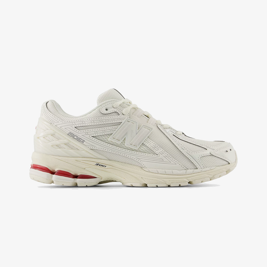 New Balance | 1906R { ANGORA WITH SEA SALT AND SHADOW RED