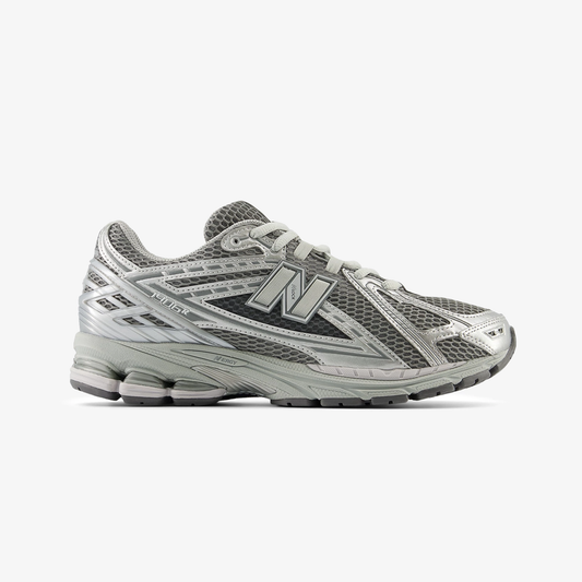 New Balance | 1906 { HARBOR GREY/SILVER METALIC-CONCRETE EH