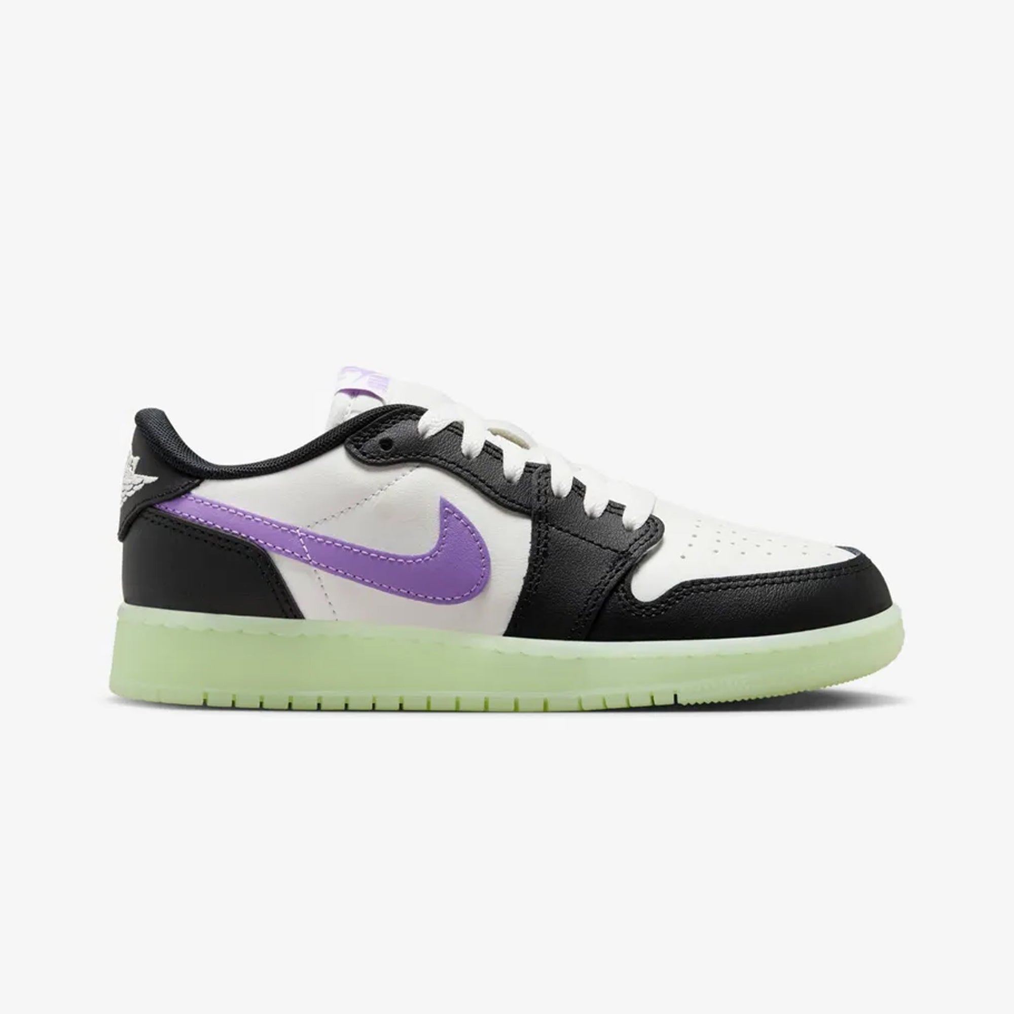 Nike Jordan Raspberry JORDAN | AIR JORDAN 1 LOW RETRO (GS) { BLACK RASPBERRY – Superkicks
