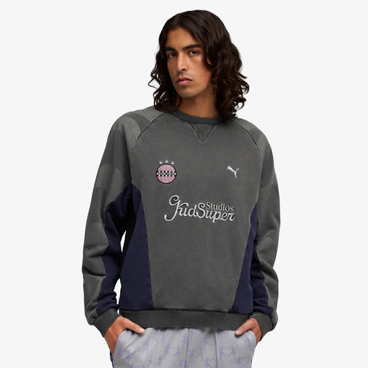 PUMA | x KIDSUPER CREW SWEAT { BLACK-NAVY