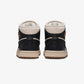 JORDAN | AIR JORDAN 1 MID SE { OFF NOIR/CHALK-CHALK-PEARL WHITE