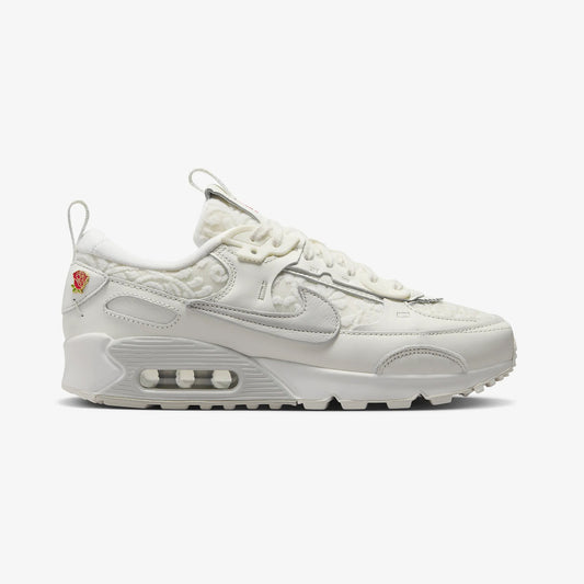 Nike | AIR MAX 90 FUTURA  { SAIL/LIGHT BONE-UNIVERSITY RED