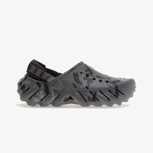 Crocs | ECHO DUCK CAMO CLOG { CHARCOAL/BLACK