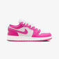 JORDAN | AIR JORDAN 1 LOW (GS) { FIRE PINK/IRIS WHISPER-WHITE