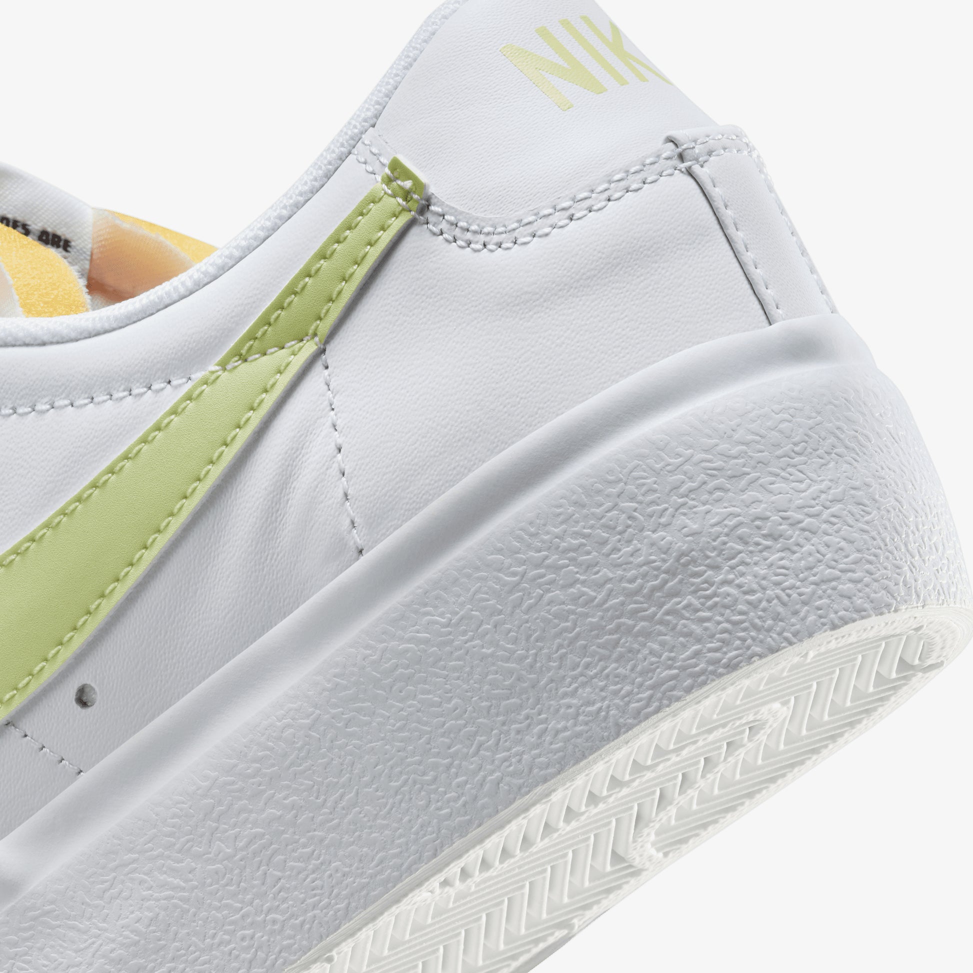 NIKE BLAZER LOW PLATFORM WHITE/LIFE LIME-TM ORANGE-BLACK