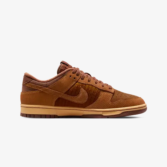 NIKE | DUNK LOW RETRO PREMIUM { LT BRITISH TAN/LT BRITISH TAN