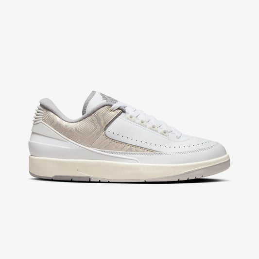 AIR JORDAN 2 RETRO LOW 'WHITE/CEMENT GREY-SANDDRIFT-NEUTRAL GREY'