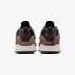 JORDAN | SPIZIKE LOW { BLACK/UNIVERSITY RED-PALOMINO-PHANTOM