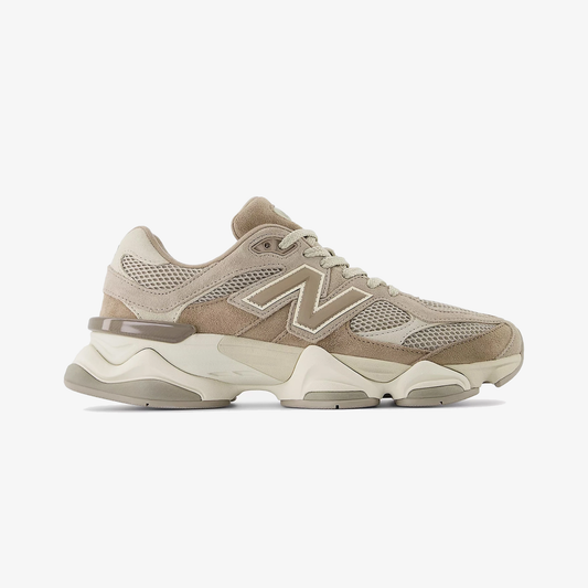 New Balance | 9060 { MUSHROOM/BROWN