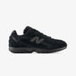 NEW BALANCE | 204L { BLACK WITH BLACK CEMENT