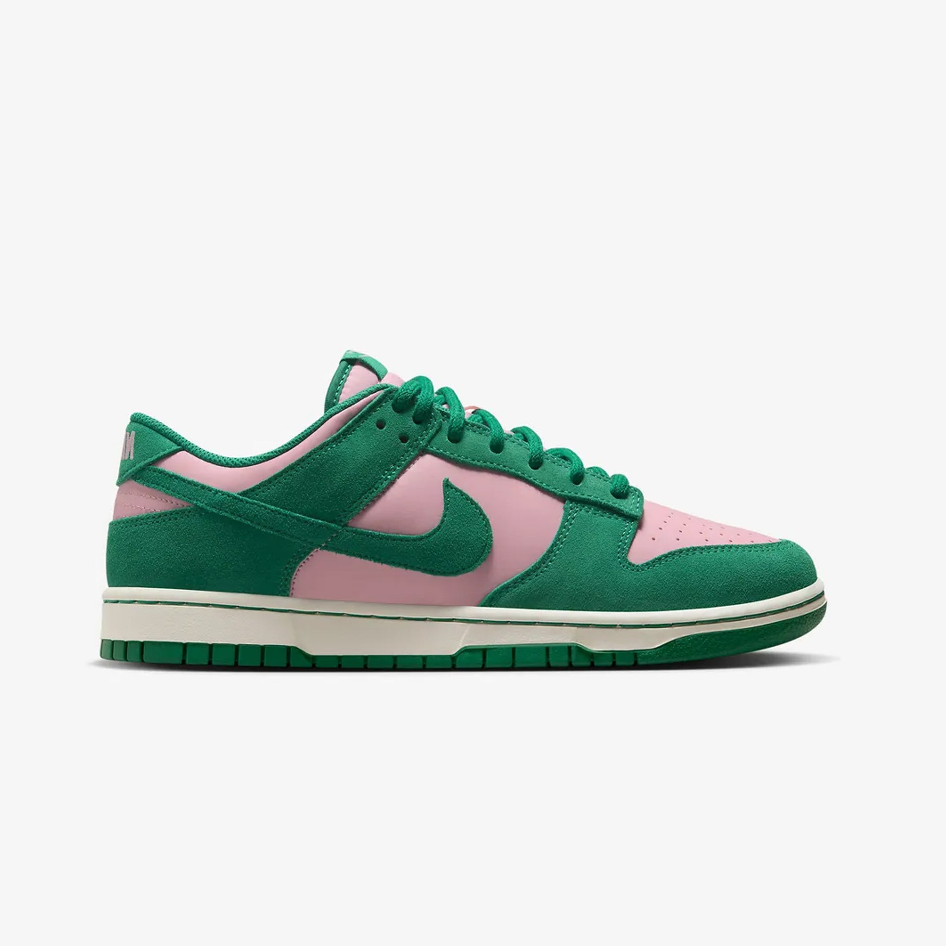 Nike DUNK LOW RETRO SE MED SOFT PINK/MALACHITE-SAIL