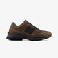 New Balance | 2010 { CORTADO/THUNDER BROWN-FADED BLACK