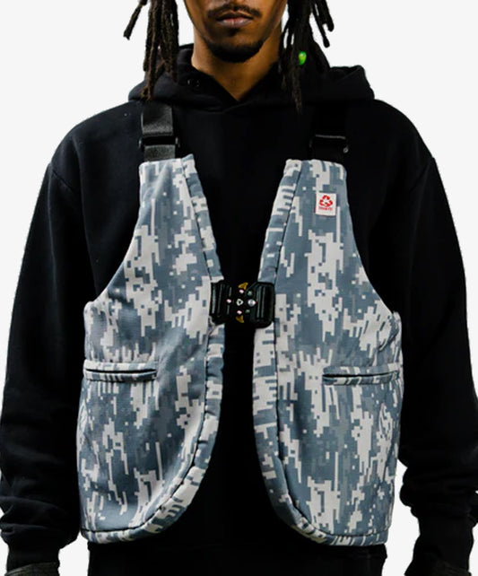 THAELY | DIGI CAMO CONVERTIBLE VEST TOTE { WHITE/GREY