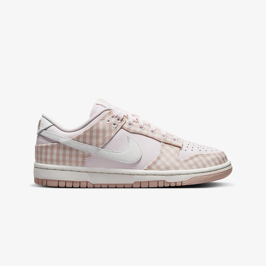 WMN'S DUNK LOW 'PEARL PINK/SUMMIT WHITE-PINK OXFORD'